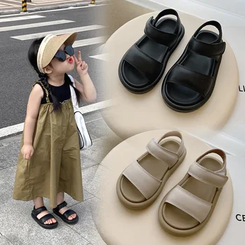 Сандалии для девочек, летняя новинка 2023 года, детская корейская версия римской обуви на нескользящей мягкой подошве, пляжная обувь для отдыха с защитой от ударов для мальчиков
